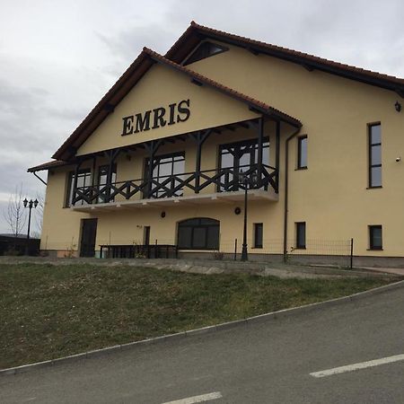Pensiunea Emris Spatac Εξωτερικό φωτογραφία
