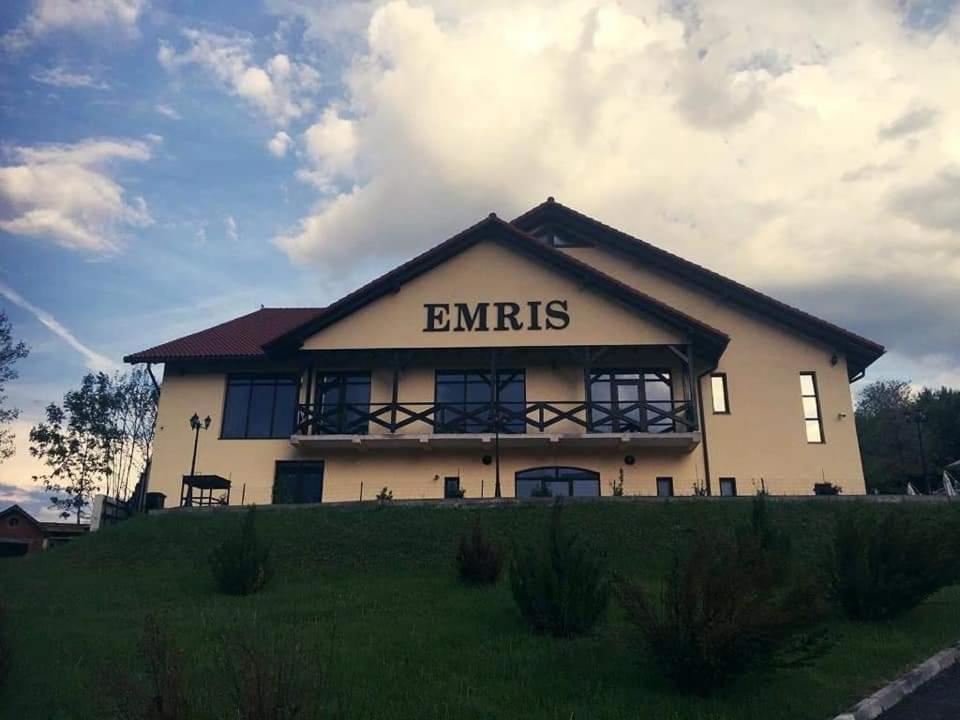 Pensiunea Emris Spatac Εξωτερικό φωτογραφία